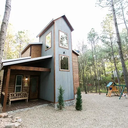 Fireside Creek Luxury Cabin